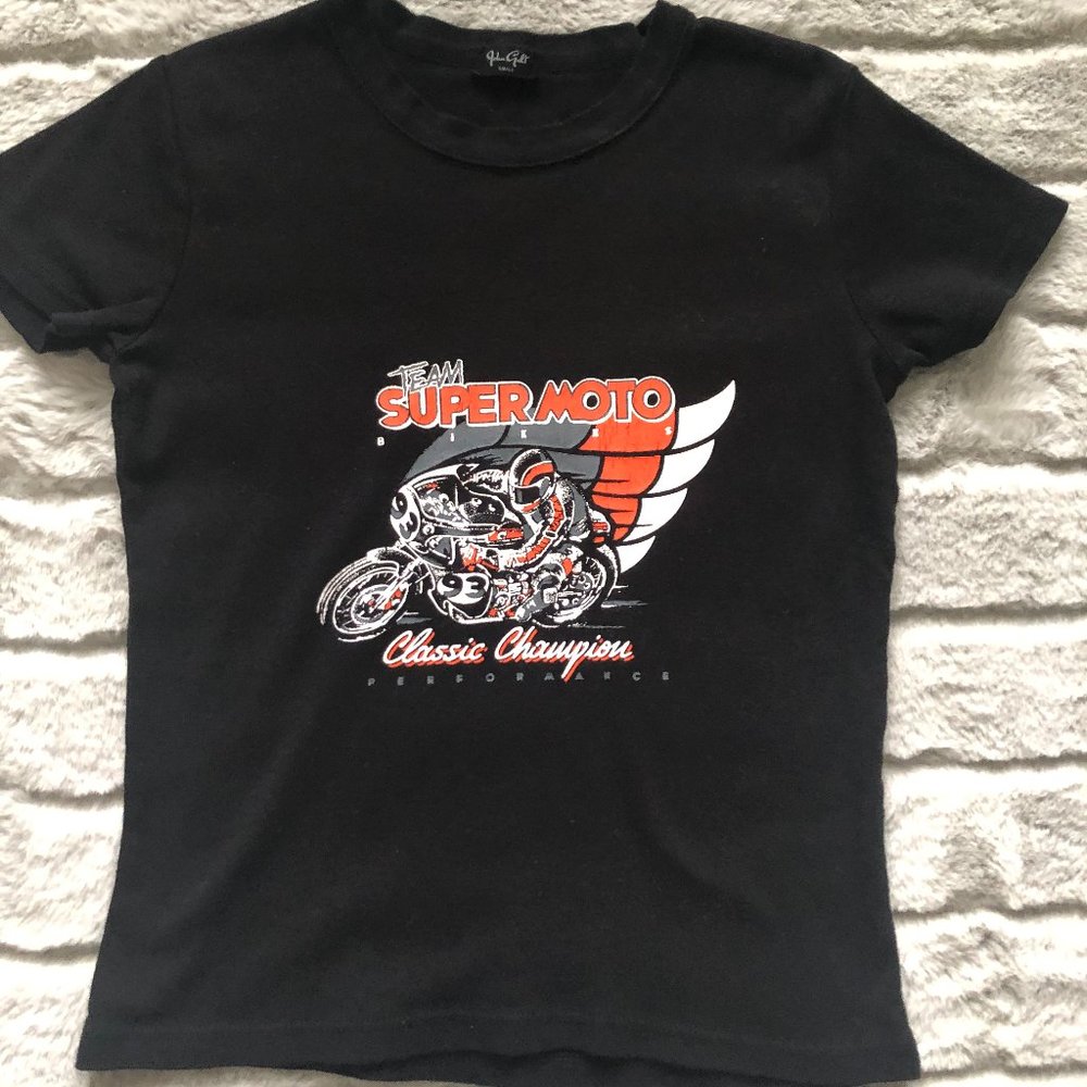 BRANDY MELVILLE JOHN GALT "SUPER MOTO" TEE - ONE SIZE